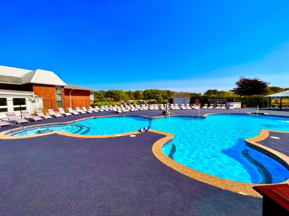 Cape Cod Irish Village - The Emerald Resort 巴恩斯特布尔 外观 照片